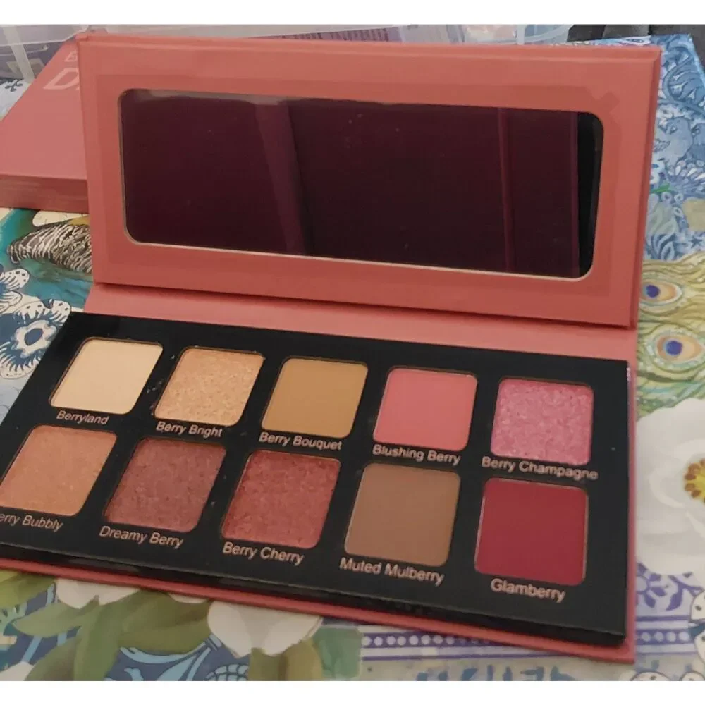 BNIB~Violet Voss Berries n Cream Dreams Eyeshadow Palette